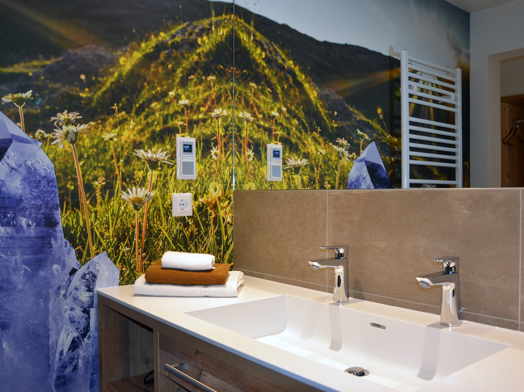 Chalet Tschallener Pension主图