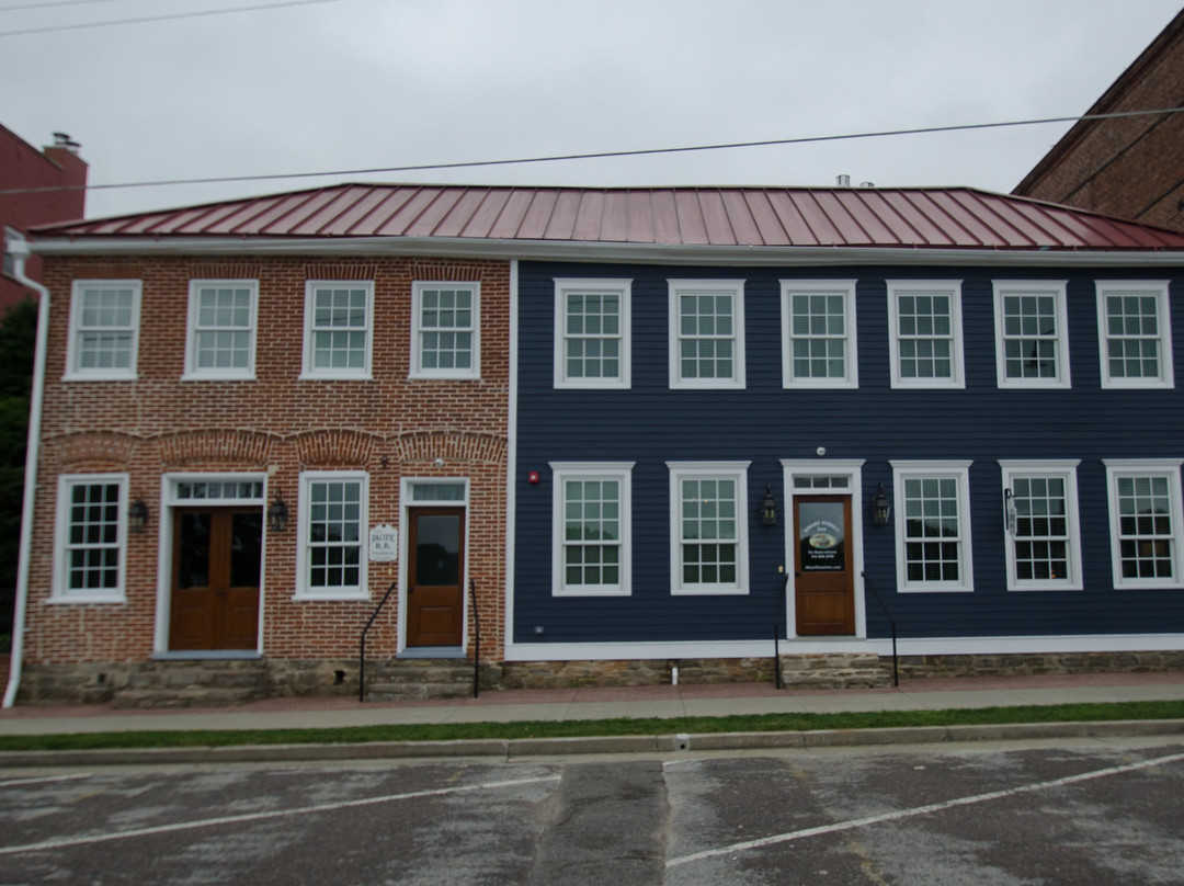 Wharf Street Inn