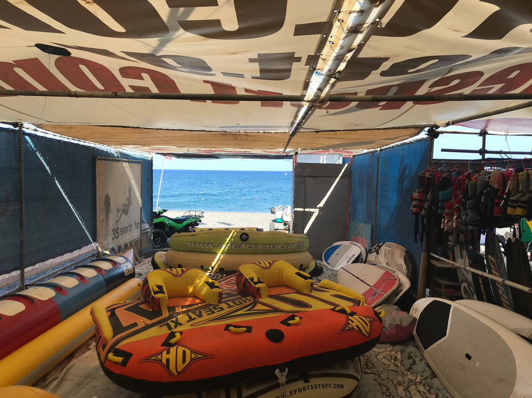 X-treme Watersports Santorini-卡马里必去景点