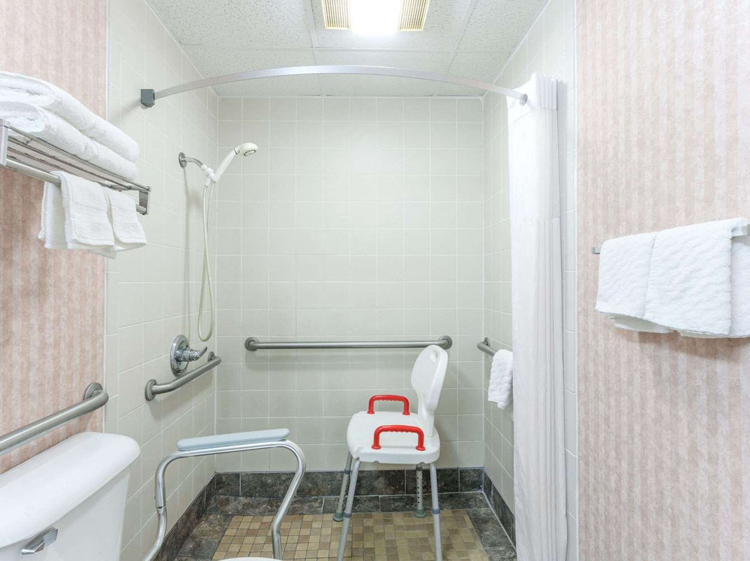 Days Inn by Wyndham Holladay主图