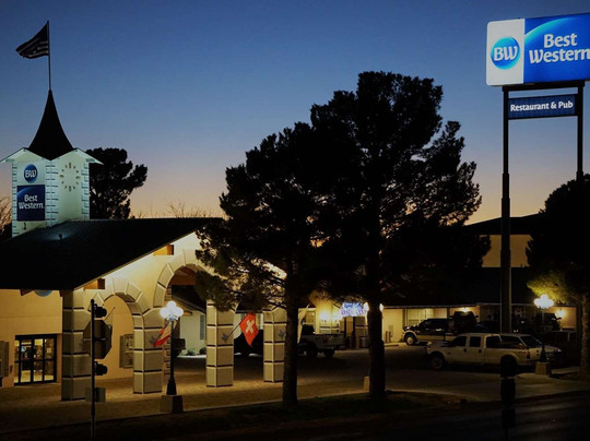 Best Western Swiss Clock Inn主图