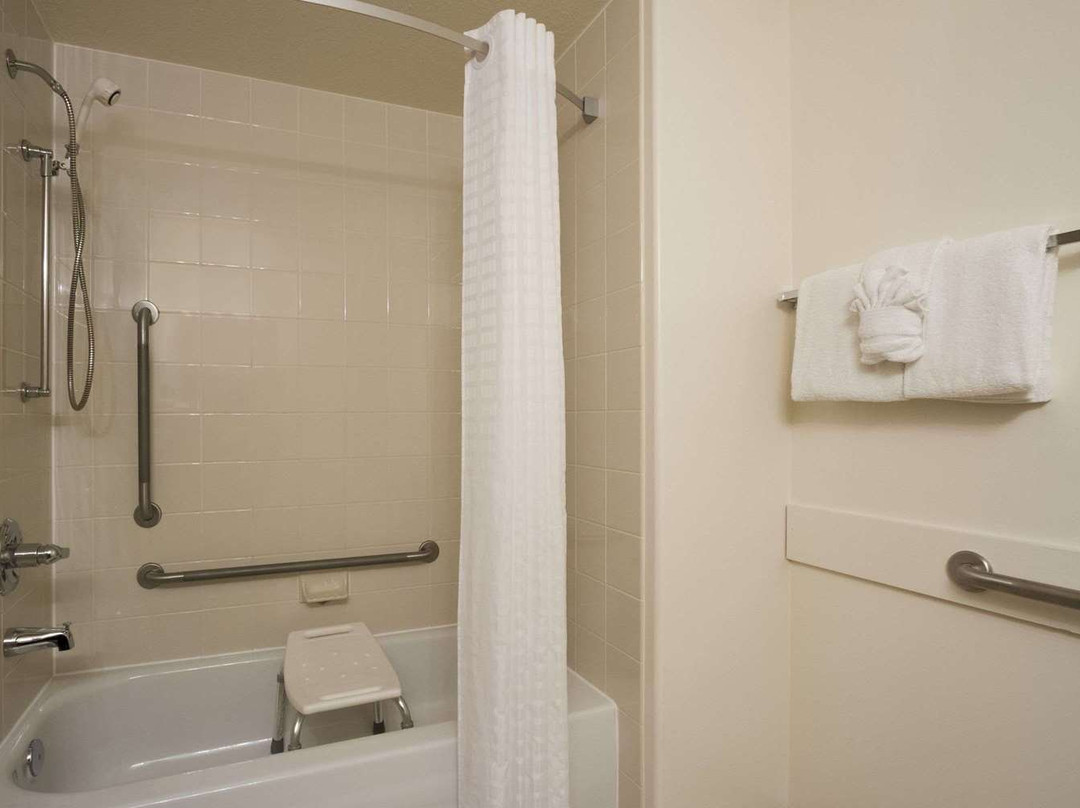 Super 8 by Wyndham Dawson Creek主图