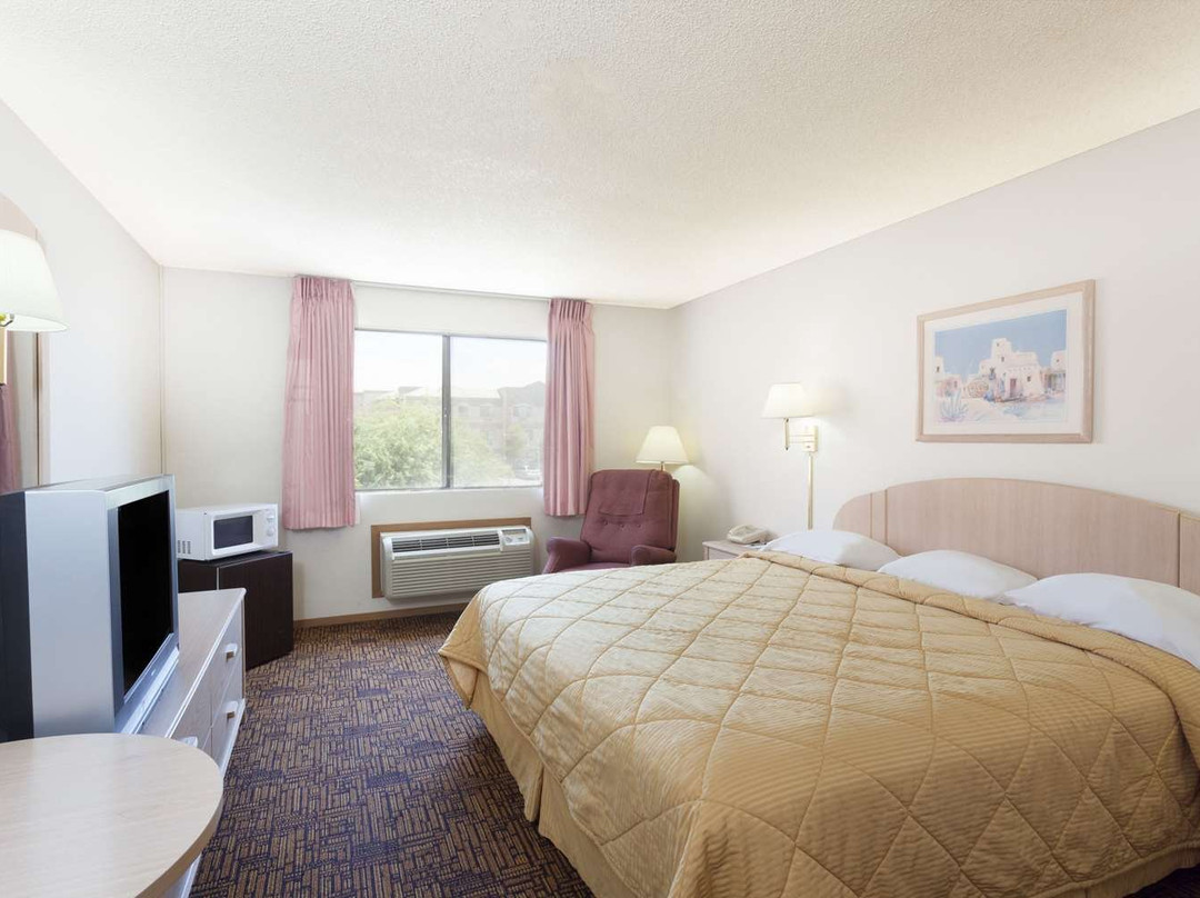 Super 8 by Wyndham Yuma主图