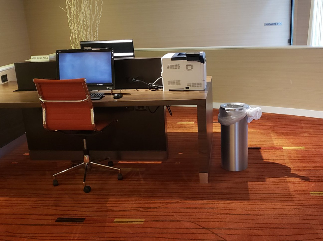 Courtyard by Marriott Detroit Livonia主图