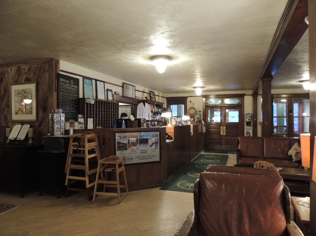 Chico Hot Springs Resort & Day Spa