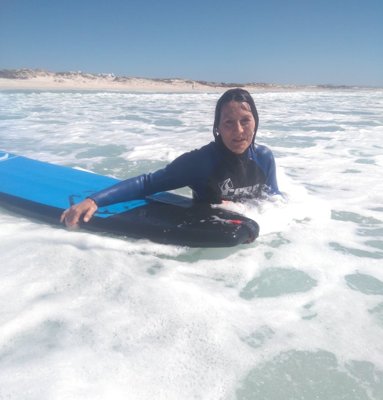 Robbie's Surfing Lessons-Struisbaai必去景点