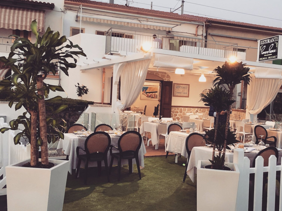 Belvedere Marittimo餐馆和美食-Al Povero Pesce