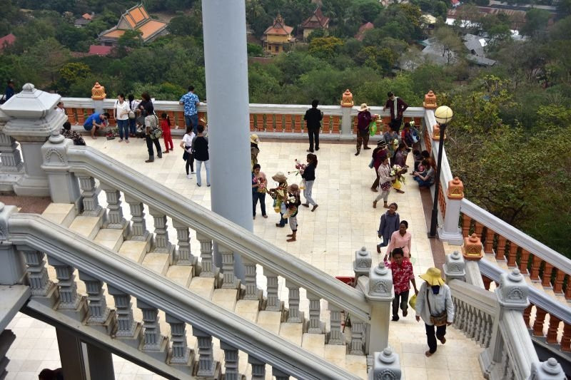 Preah Sakyamoni Chedi-乌栋必去景点