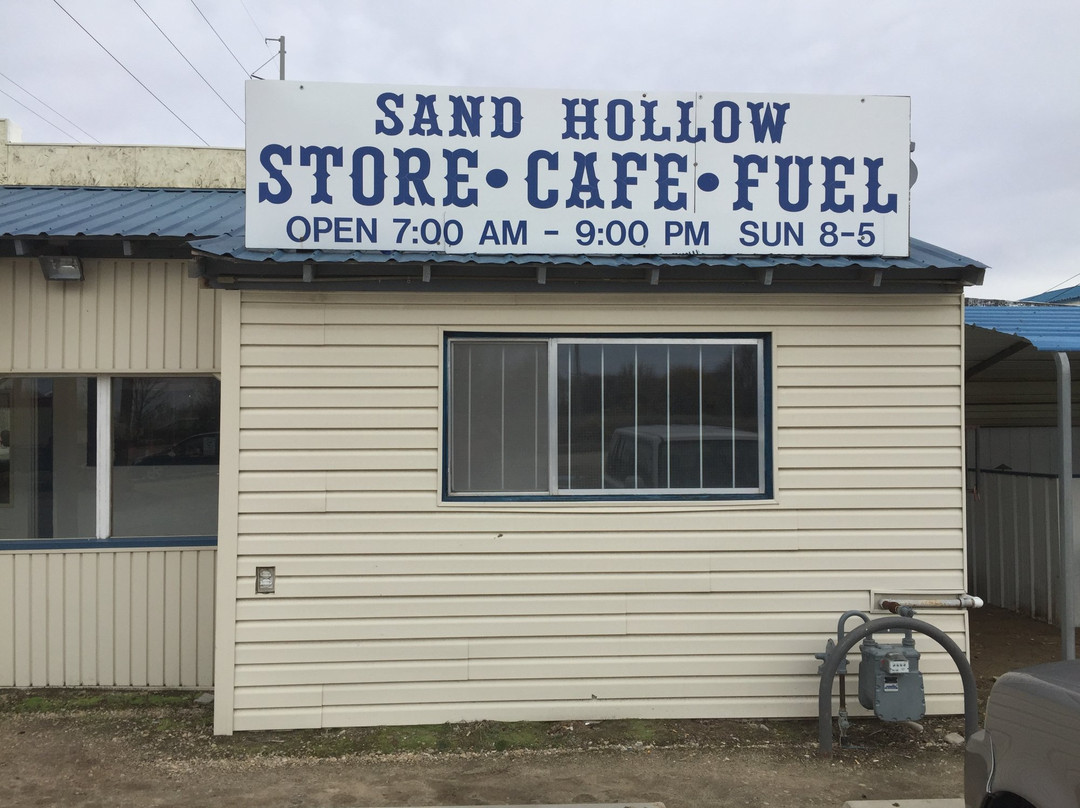 Letha餐馆和美食-Sandhollow Country Market