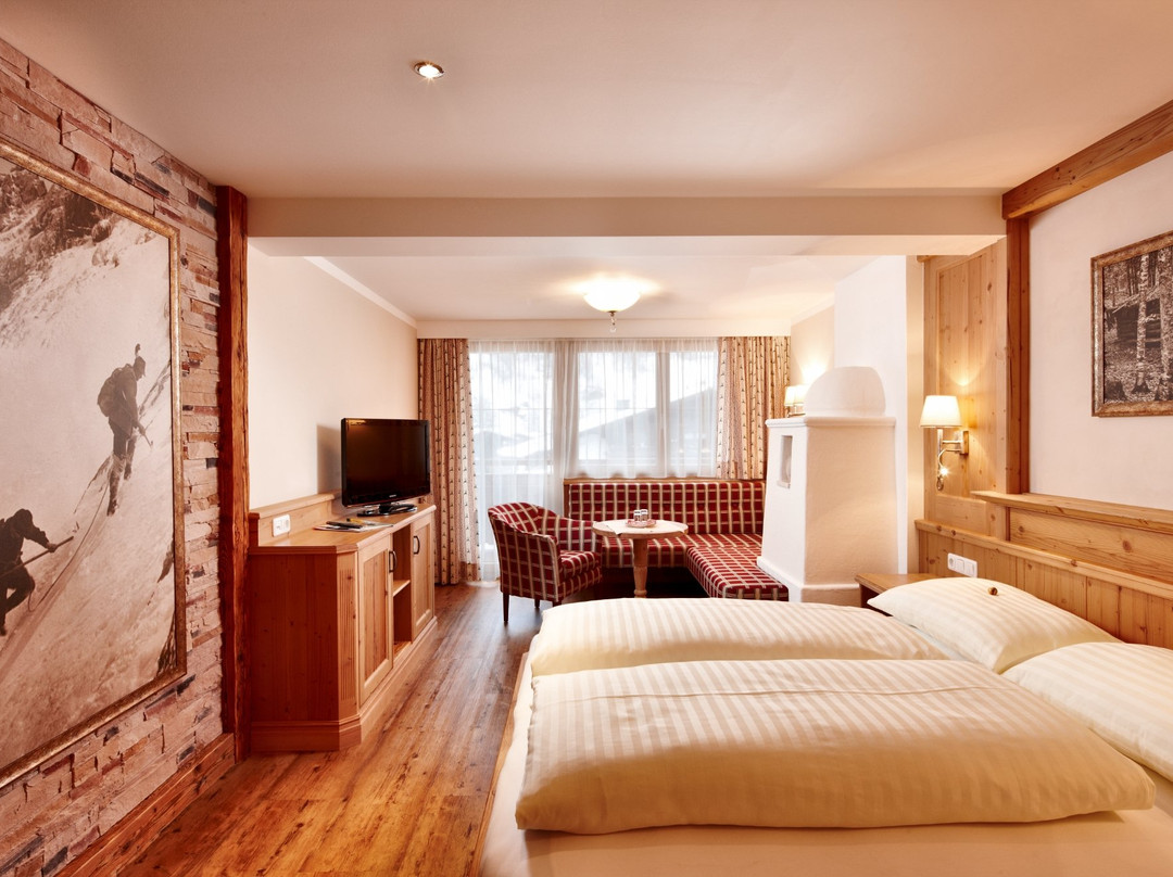 Smaragdhotel Tauernblick主图