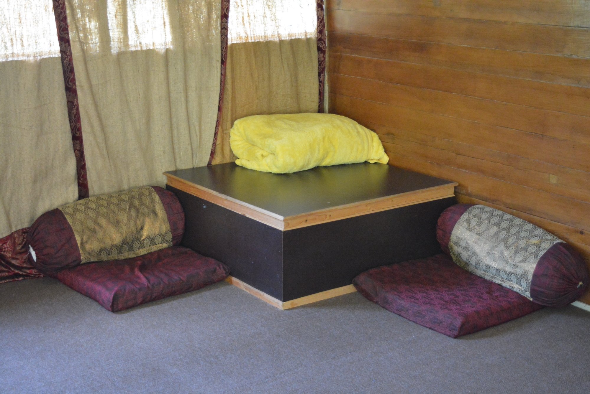 Jibhi Cafe & Cottages-官方