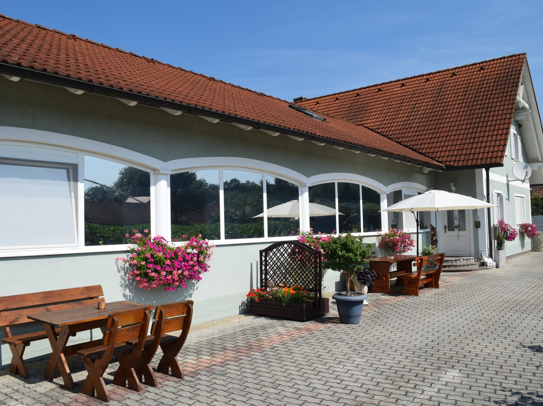 Radenci酒店住宿-Gaestehaus Sabina