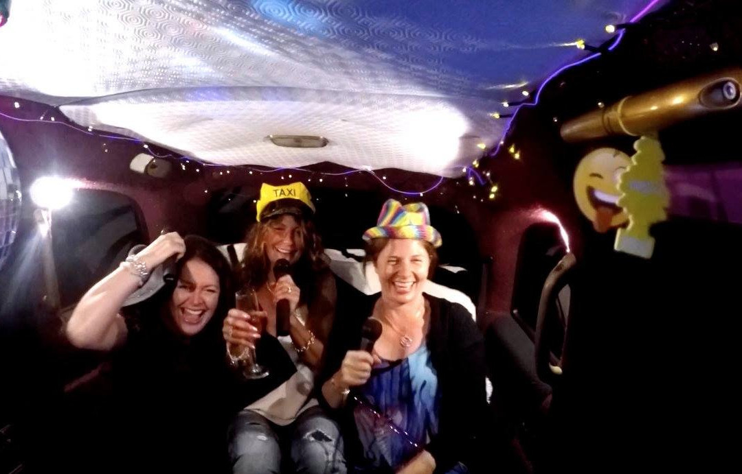 Karaoke Car-St. Ouen必去景点