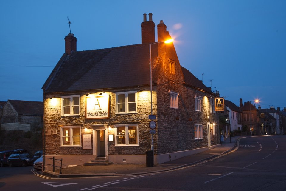 Mells餐馆和美食-The Artisan Pub & Kitchen