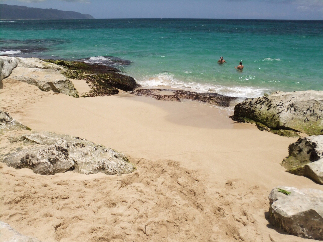 Lost Survivors Beach Camp-哈雷瓦必去景点