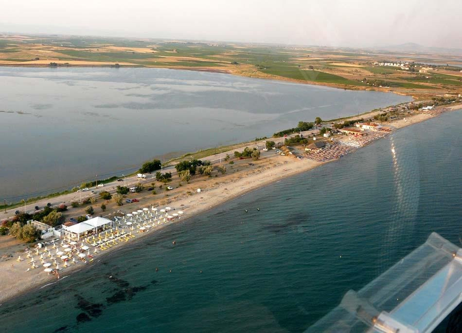 Arogi Beach景点图片