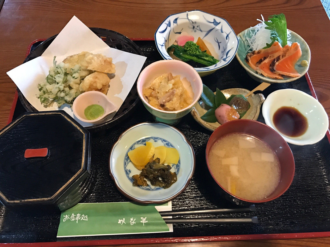 かな半旅館 お食事処かな半
