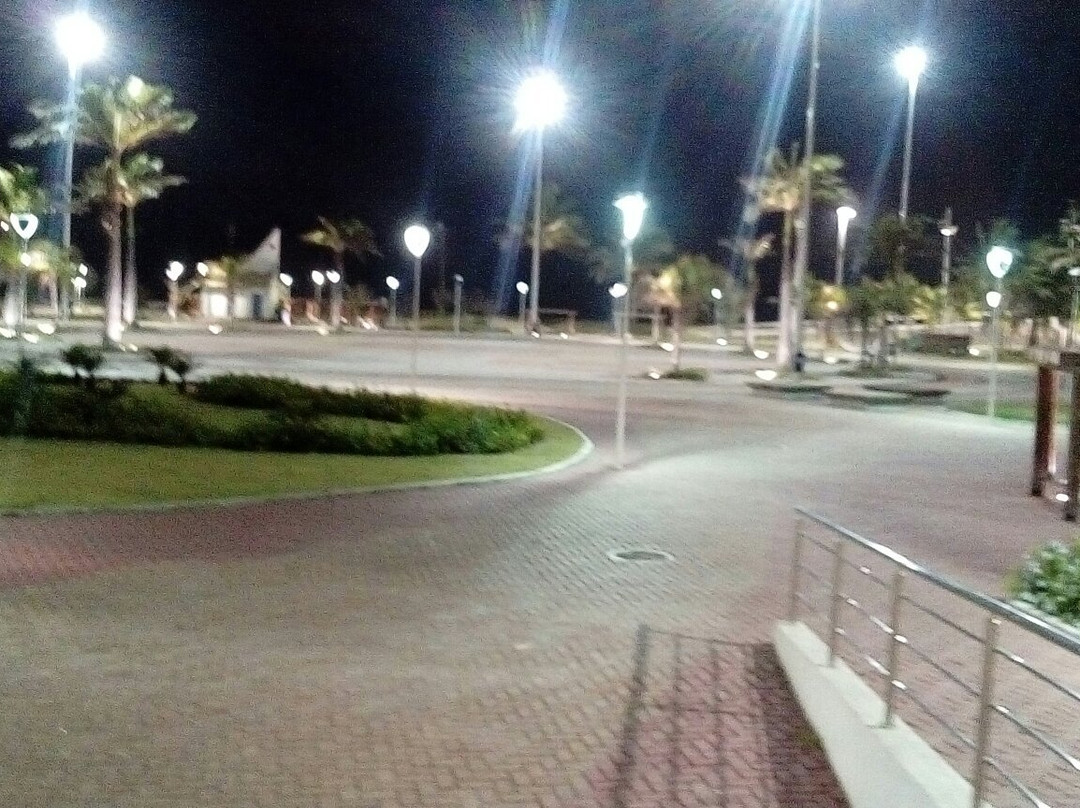 Praca Encontro das Aguas-Serra必去景点