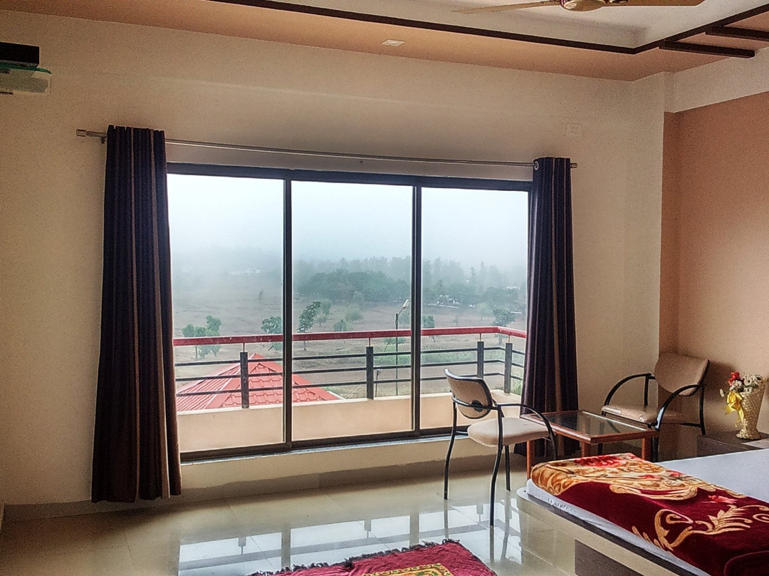 Shanti Sarovar Resort