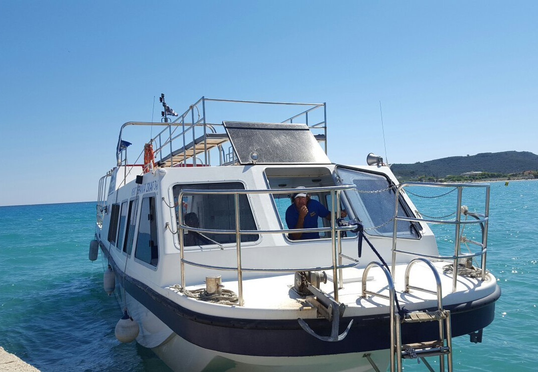 Golden Dolphin-阿雷克斯必去景点