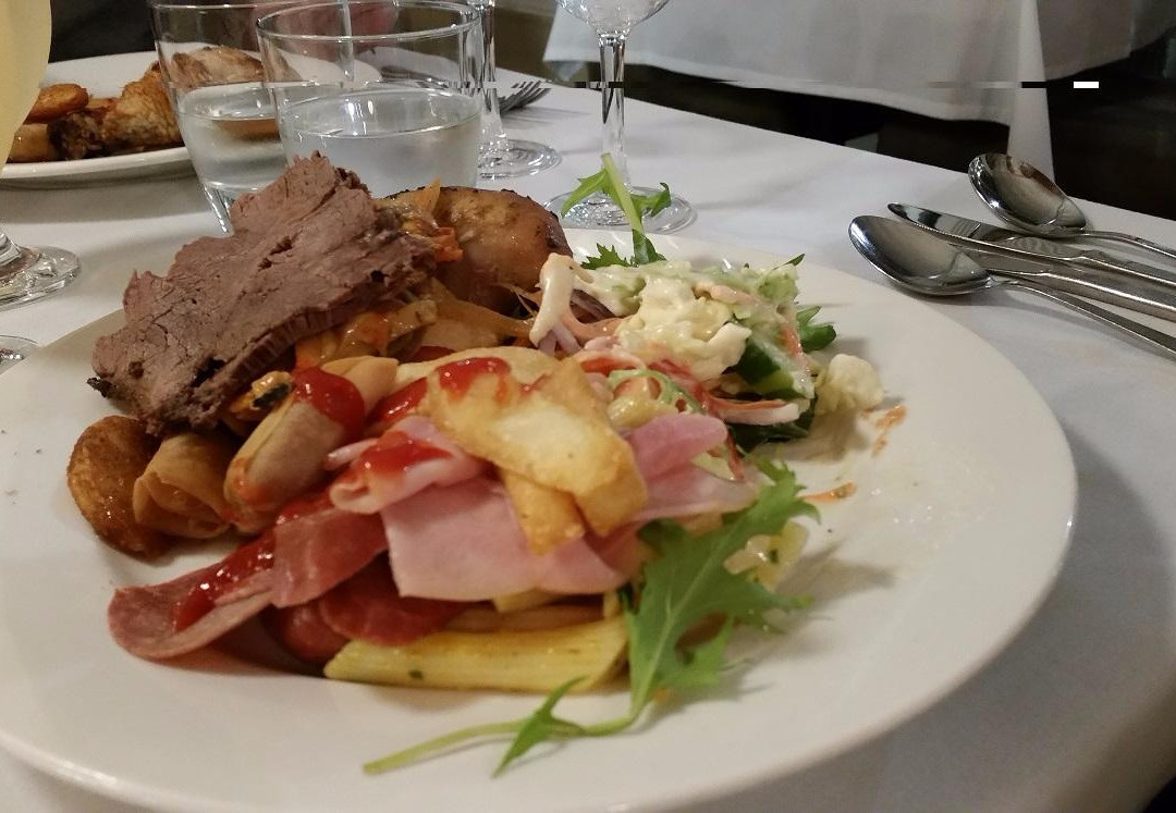 The Conservatory Restaurant, Quality Inn,  Angusi