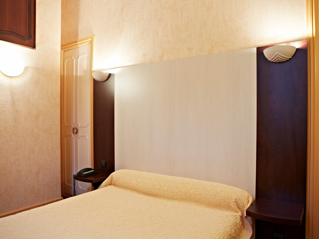 Hotel Mets et Plaisirs主图