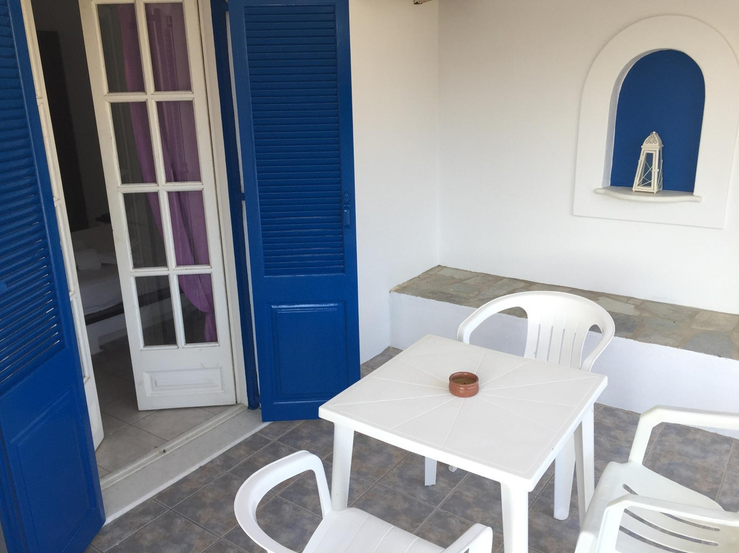 Capricorns Boutique Studios主图