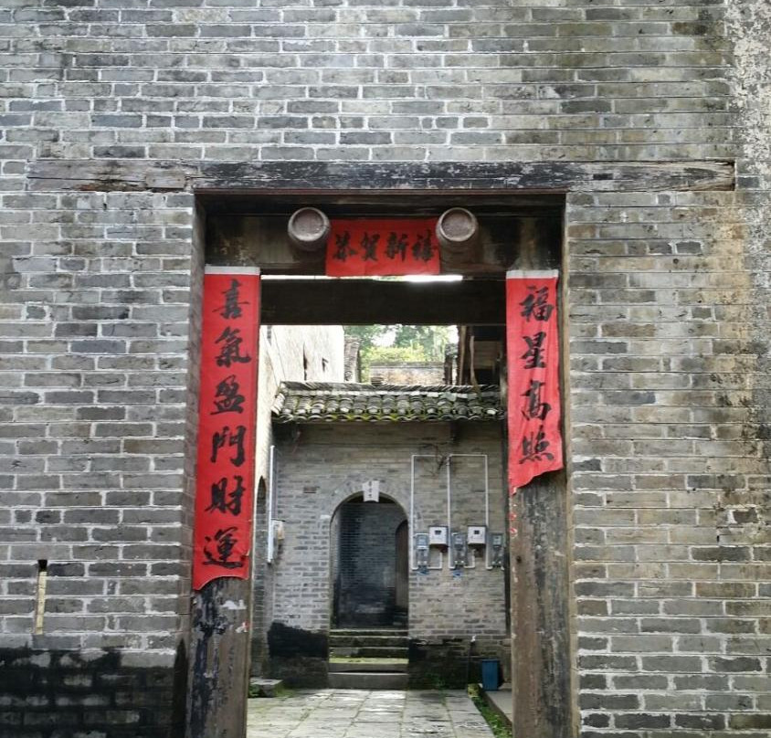 朗梓古寨-阳朔县必去景点