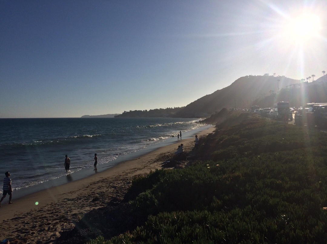 Surfrider Beach景点图片