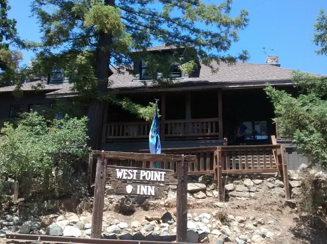 West Point Inn主图