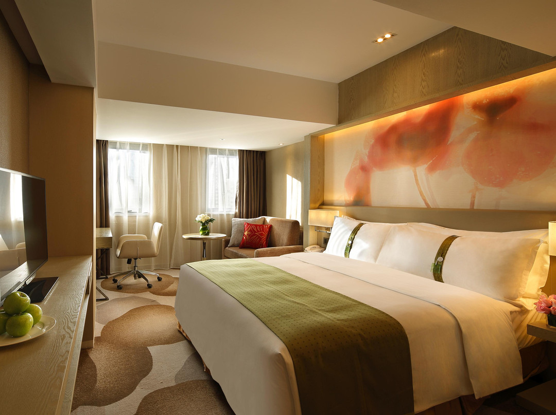 昆明中心假日酒店主图