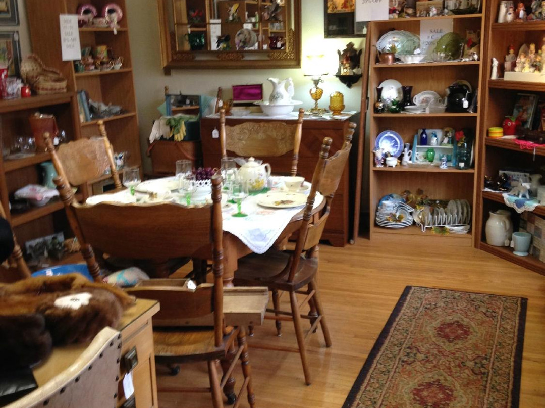 HH Antiques, Collectibles & Gifts-托莱多必去景点