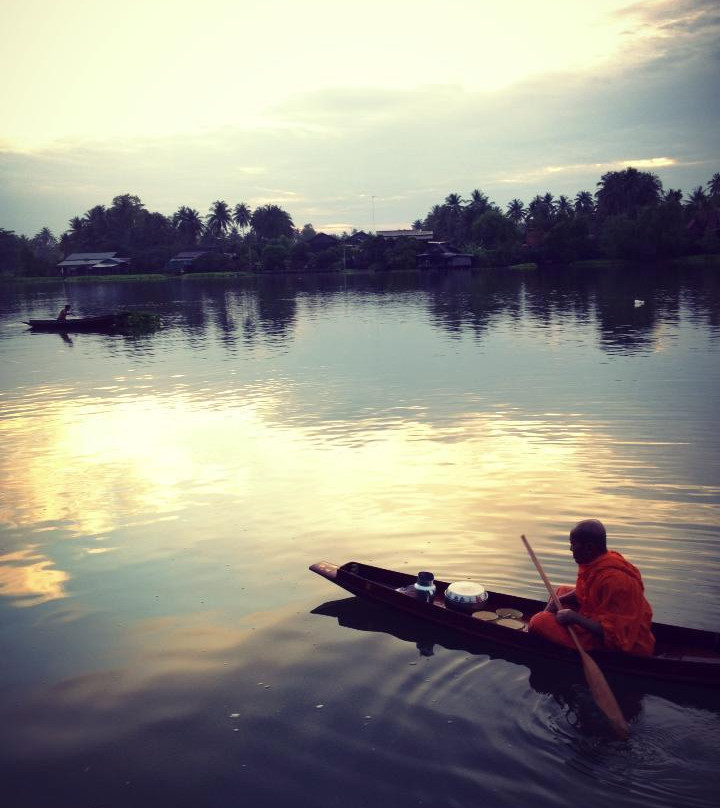 瑞恩泰邦昆酒店主图