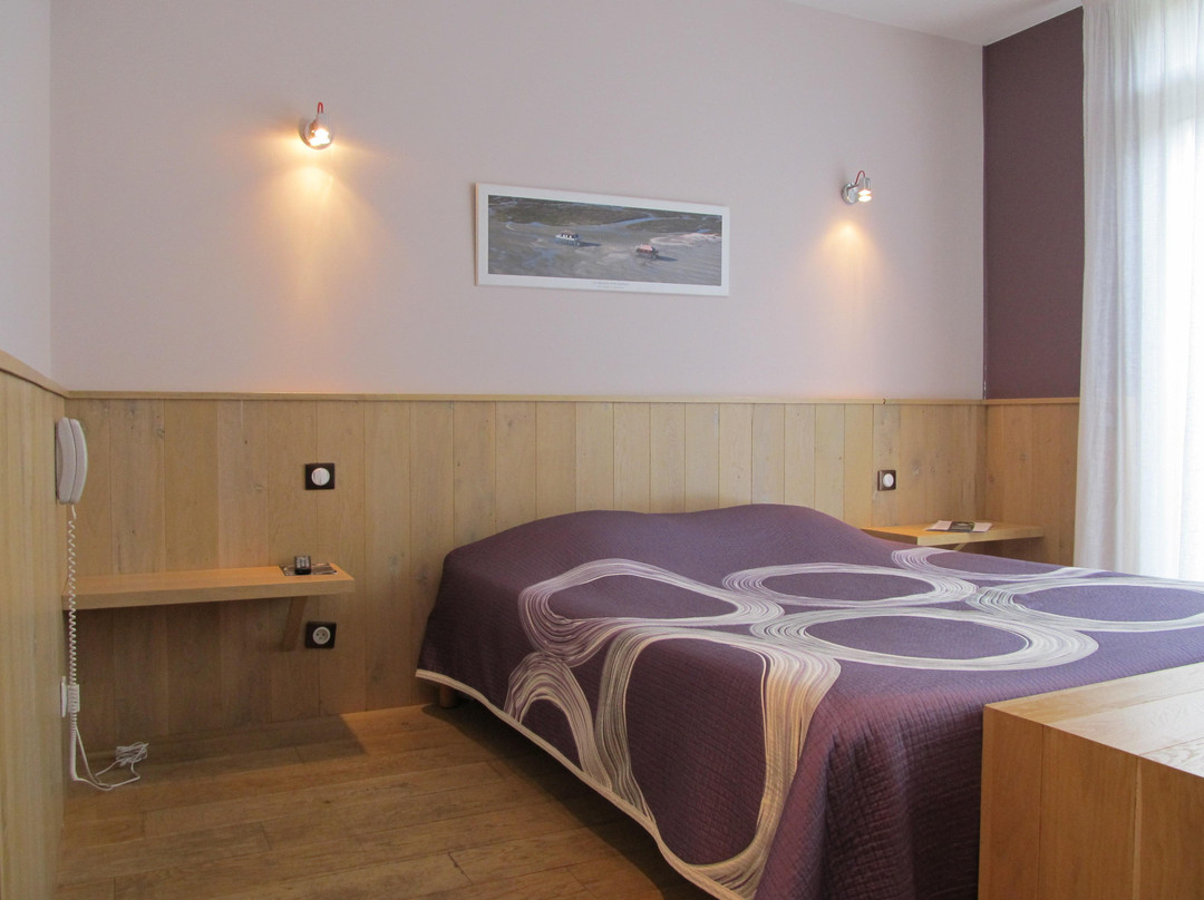 Hotel L'Ecureuil主图