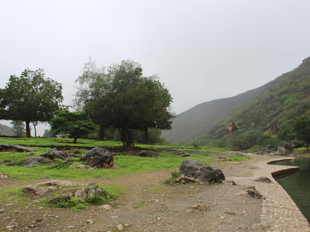 Ain Razat-塞拉莱必去景点