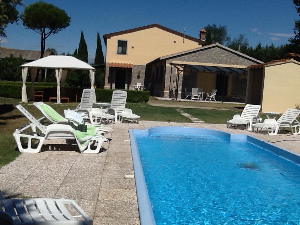 Podere Il Mulino-泳池