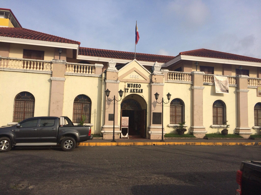 Museo it Akean-卡利波必去景点