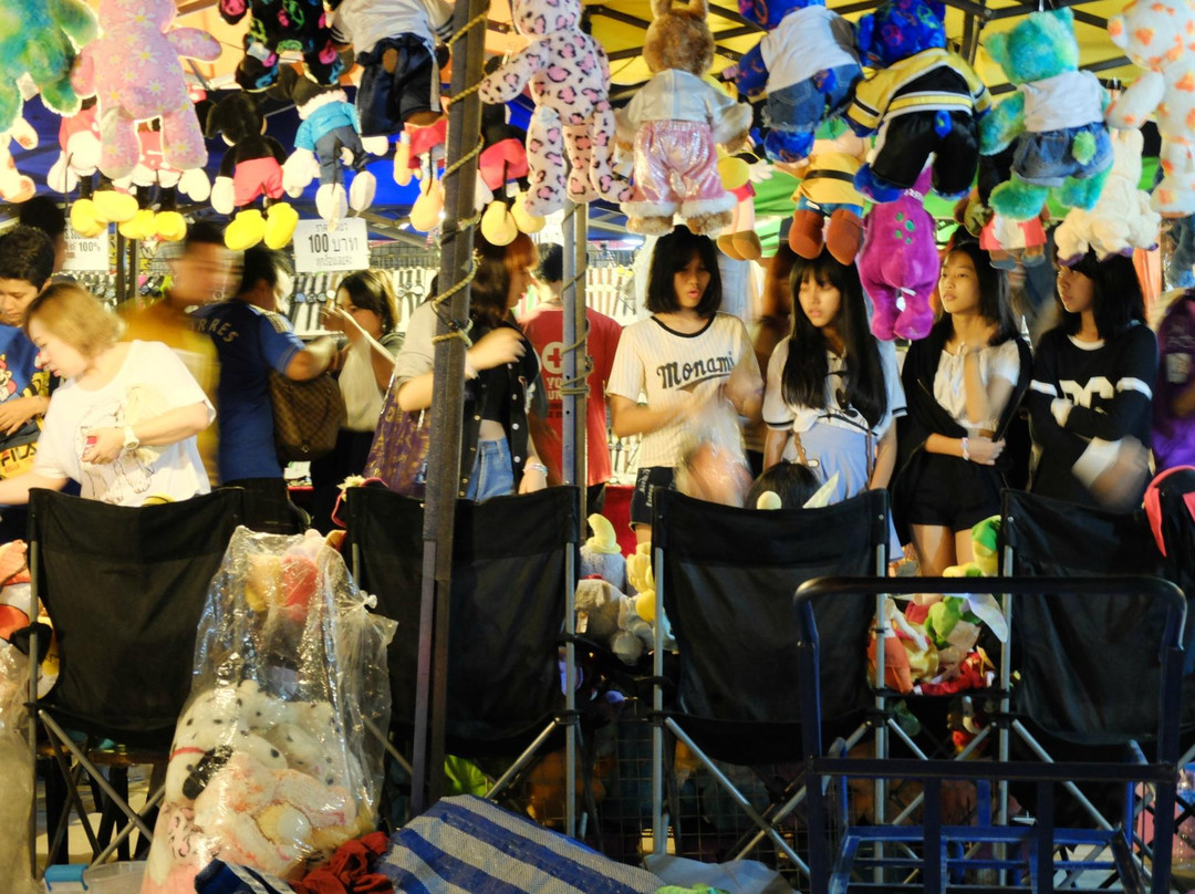 火车夜市-曼谷必去景点