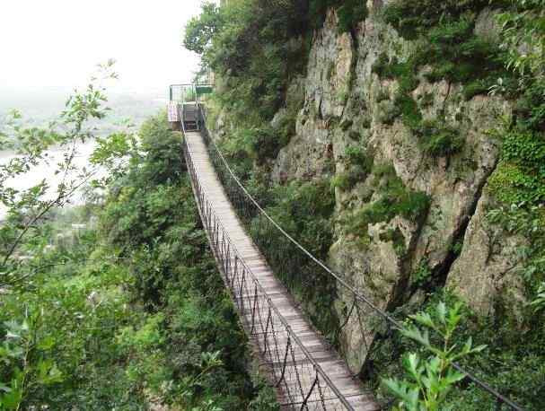 虎山长城-宽甸满族自治县必去景点