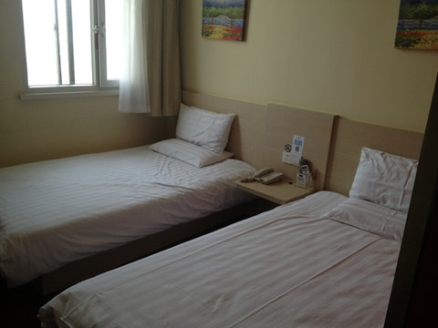 南京汉庭汉中门地铁站酒店主图