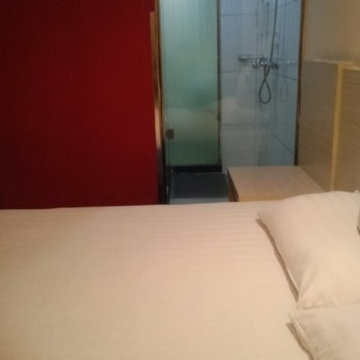 汉庭酒店(上海西康路店)-客卧