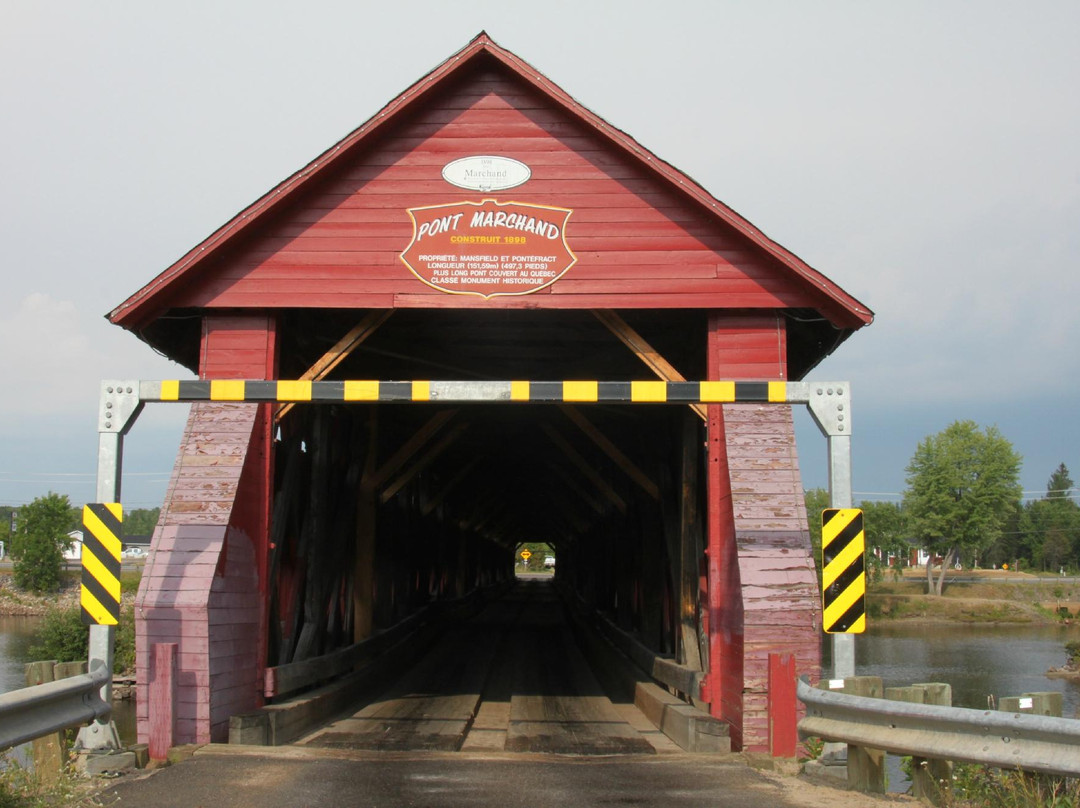 Pont Félix-Gabriel-Marchand-Fort Coulonge必去景点
