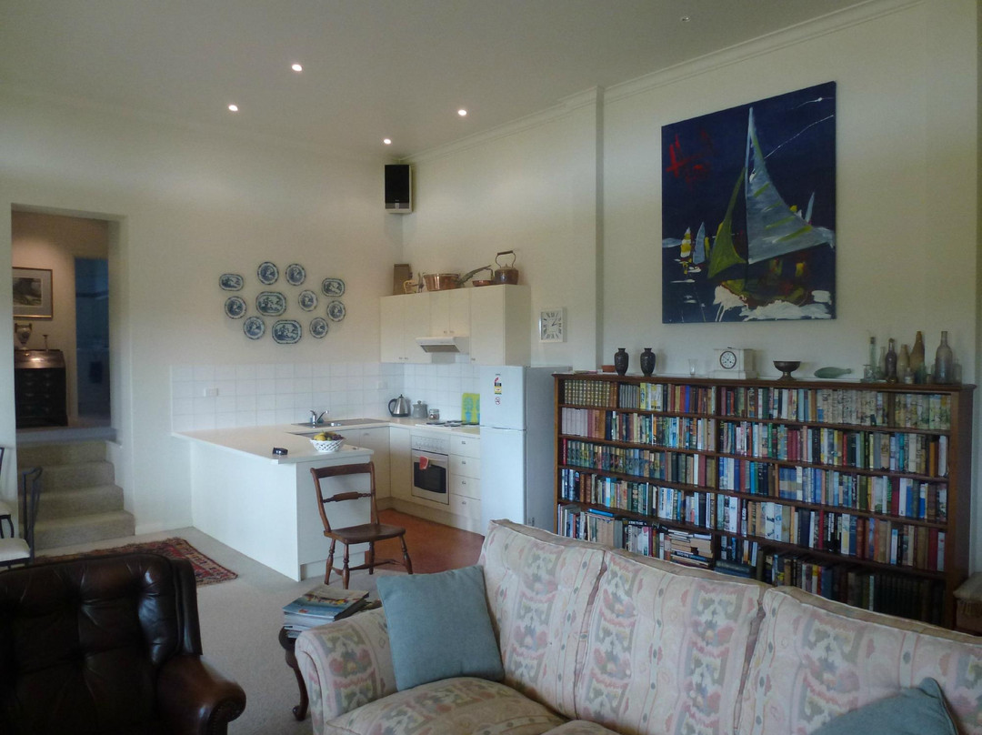 No. 13 On The Beach主图