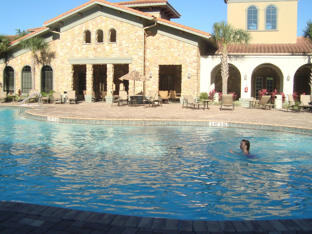 Bella Piazza Condo Association