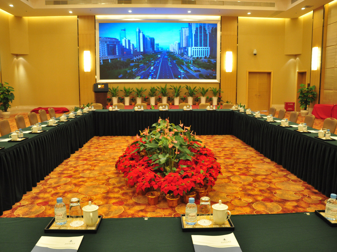 南宁新良港大酒店主图