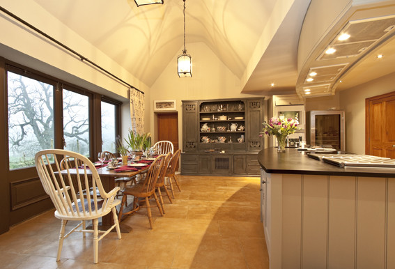 Upper Larkstoke主图