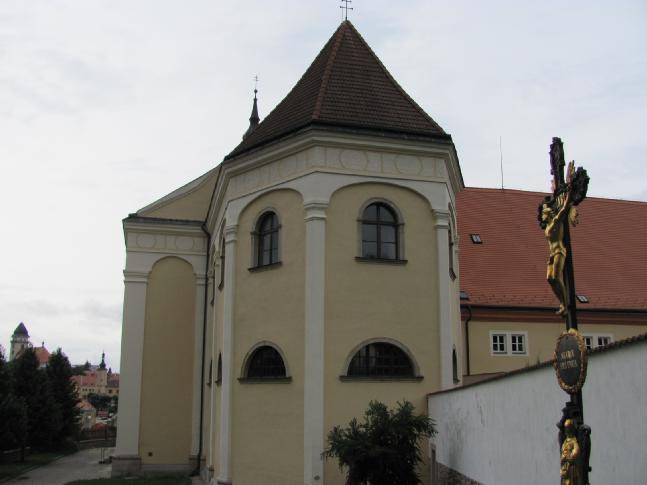 Carmelite Monastery-Dacice必去景点