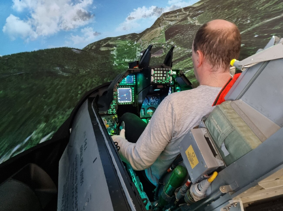 F-16 Sim Experience