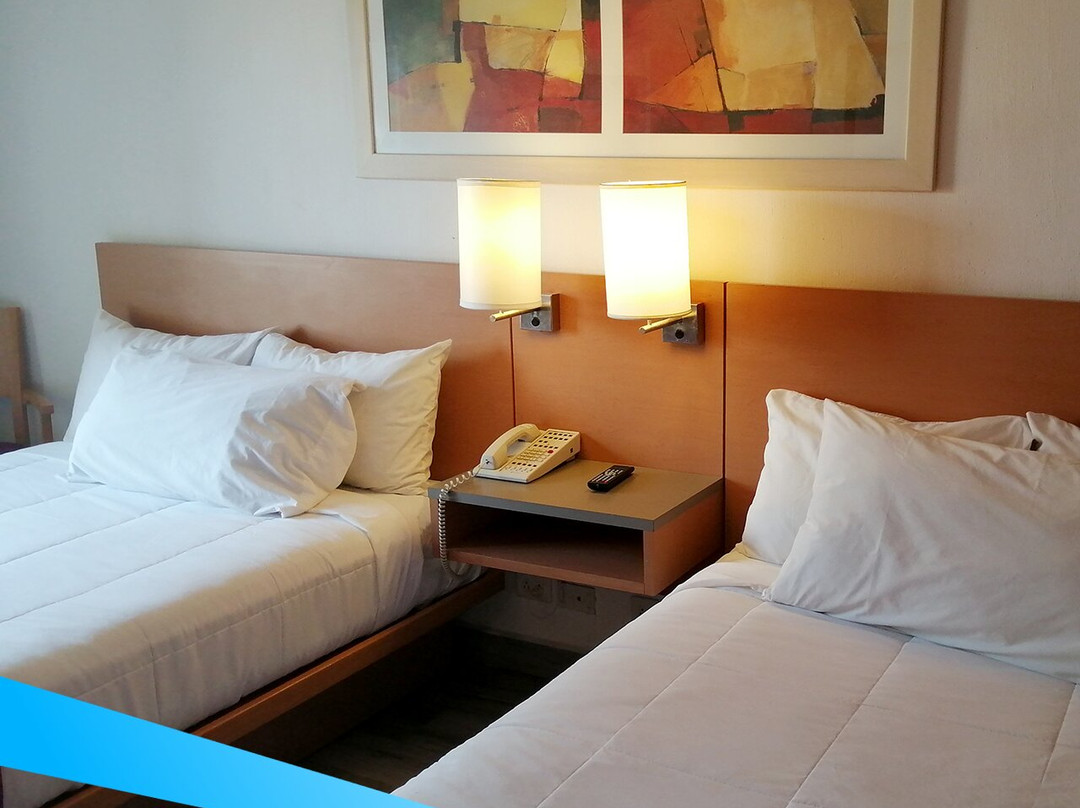 Hotel Galerias Express Tepatitlan