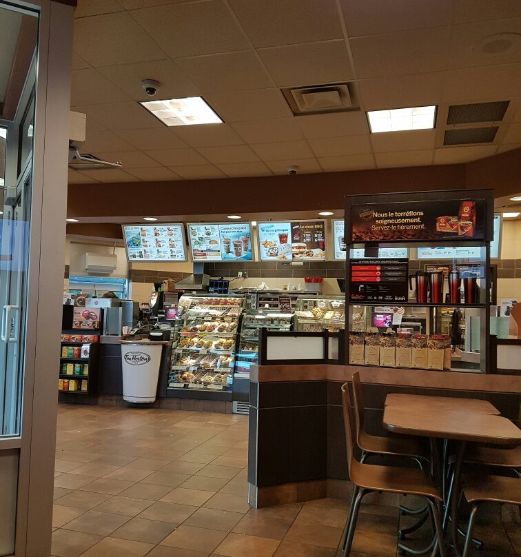 Sainte-Eulalie餐馆和美食-Tim Hortons